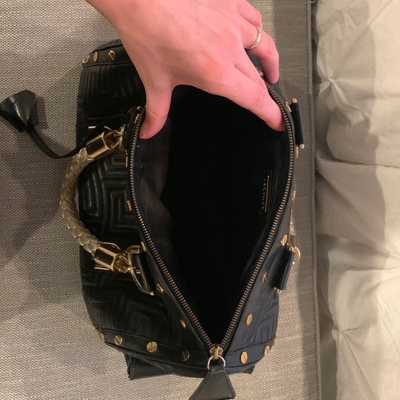 GIANNI VERSACE vintage leather Doctor bag with gold hardware. - Picture 8 of 10